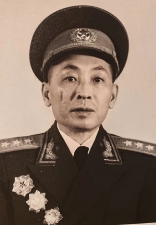 叶飞上将授衔照